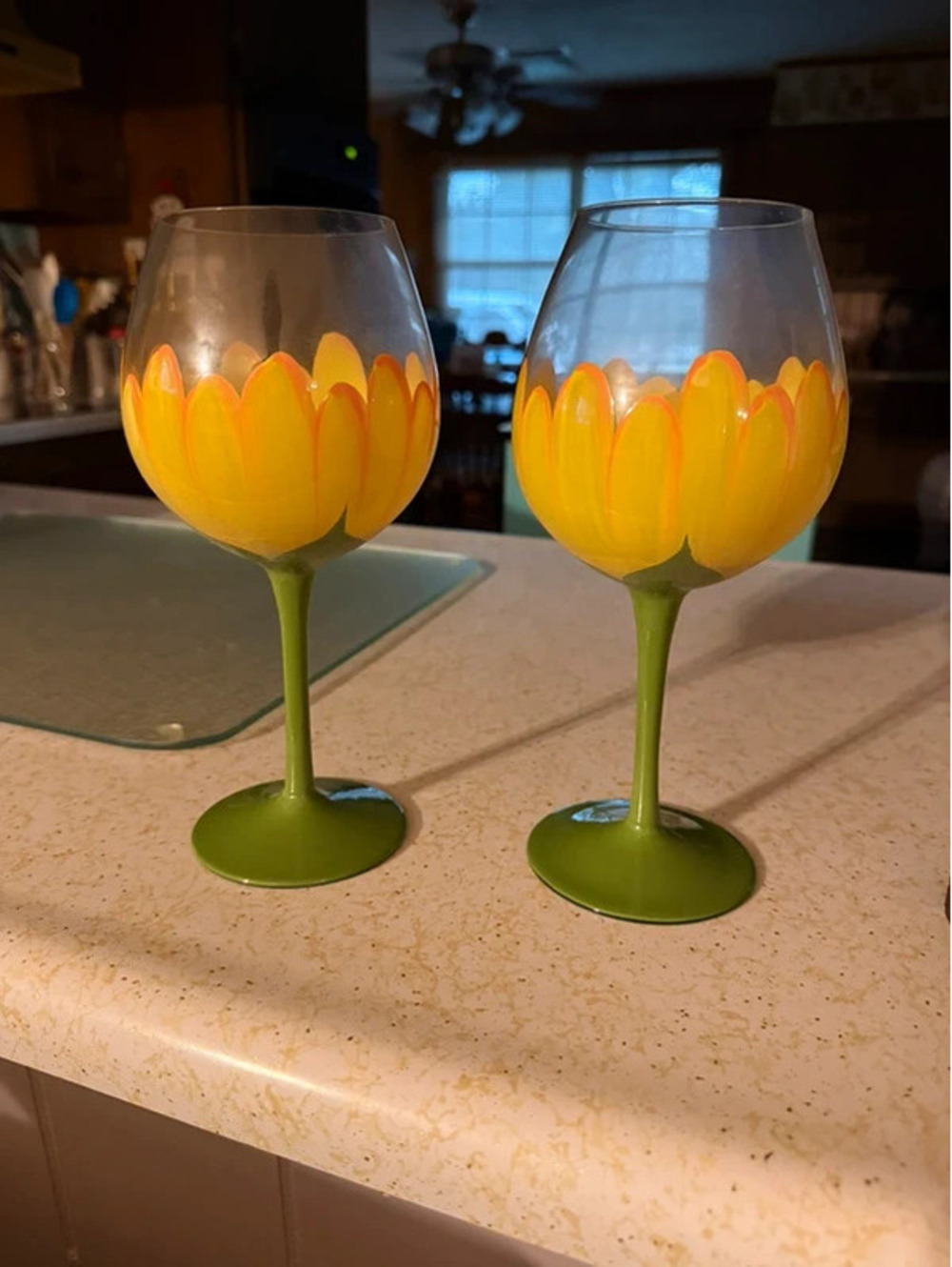 Sunflower wine glass set